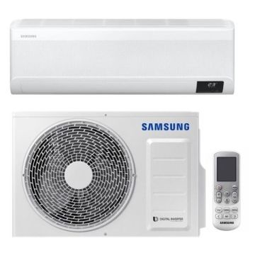 Vooraanzicht van de Samsung WindFree C24 6,5kW binnen- en buitenunit